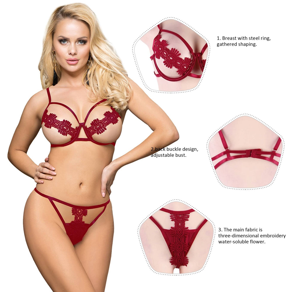 Ensemble soutien-gorge et armatures en dentelle rouge à fleurs délicates ajourées.