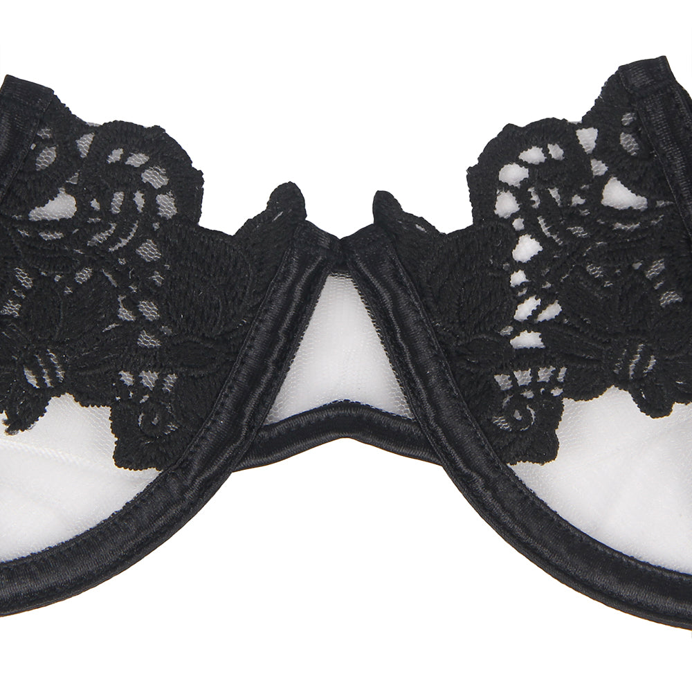 Schwarzes Dessous-Set mit Bügel-Strumpfhalter und floraler Spitze