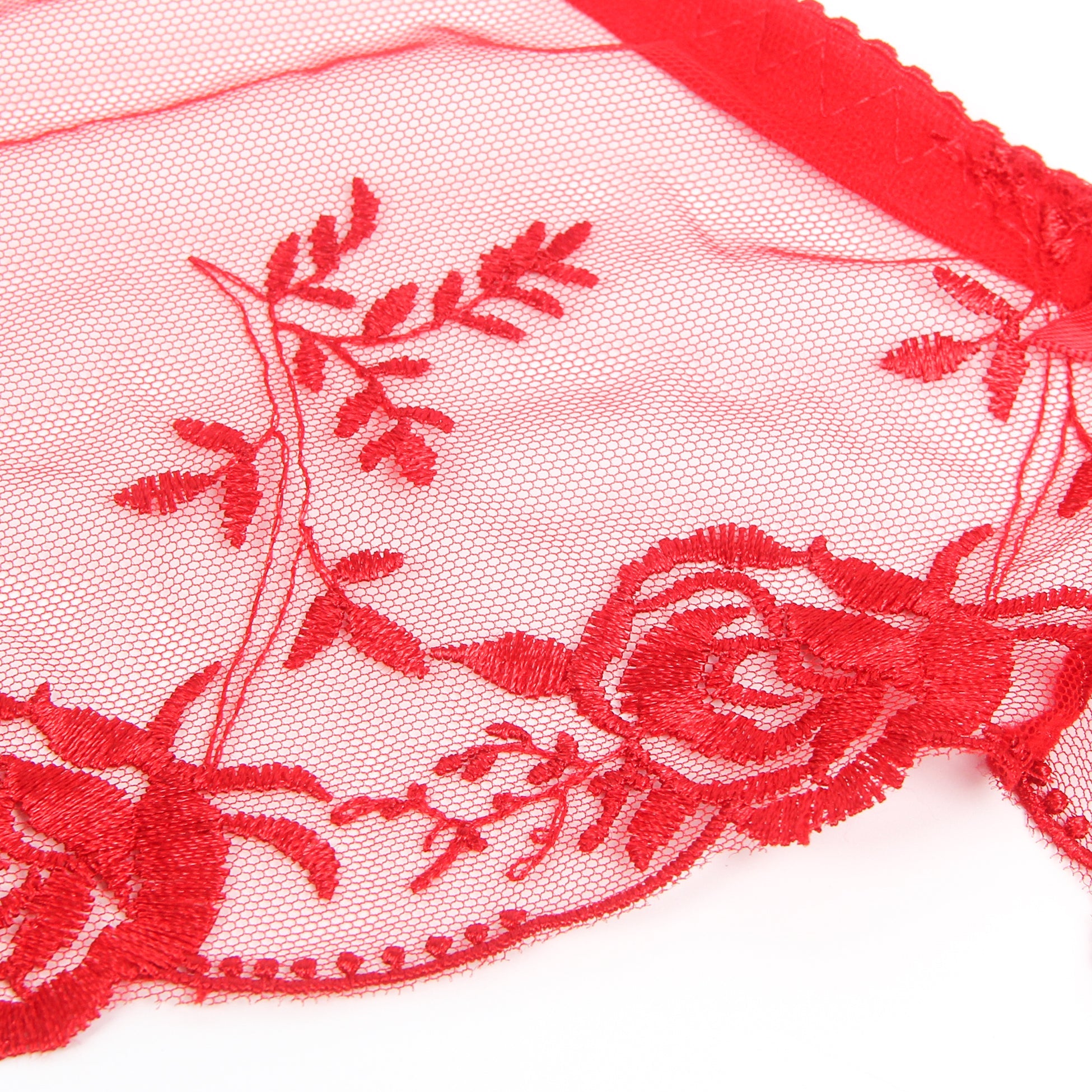 Culotte porte-jarretelles en dentelle brodée rouge sexy
