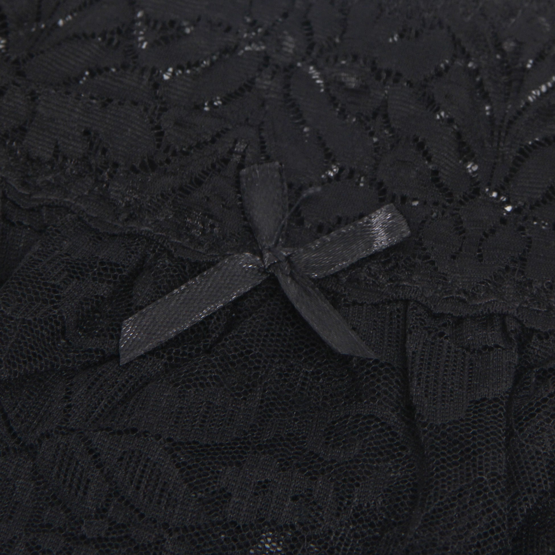 Culotte porte-jarretelles en dentelle noire sexy avec boucles métalliques