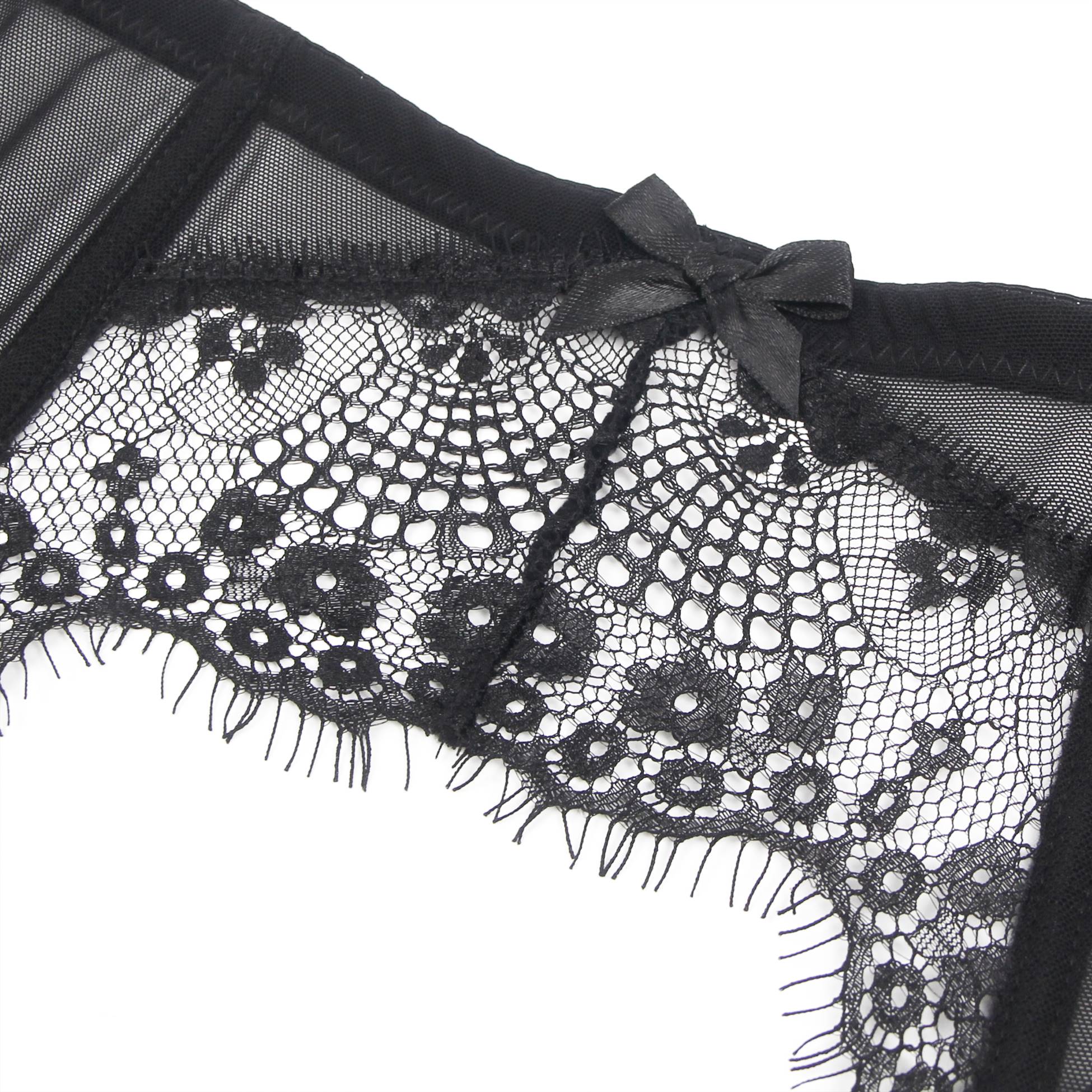 Culotte porte-jarretelles avec clips métalliques et dentelle noire sexy