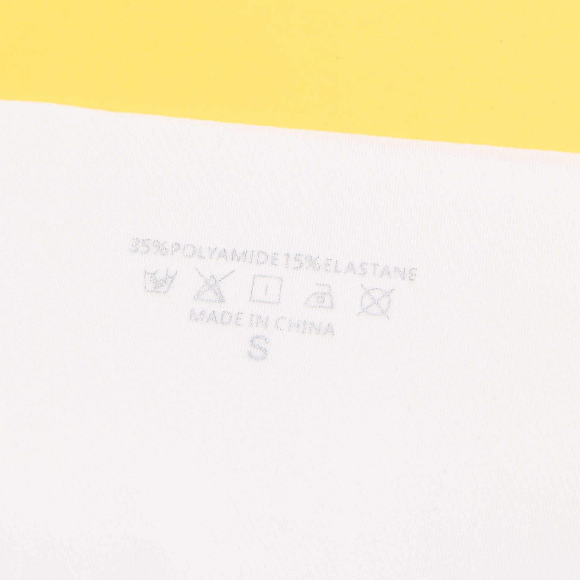 Culotte blanche sexy en soie glacée à bords ondulés et sans coutures